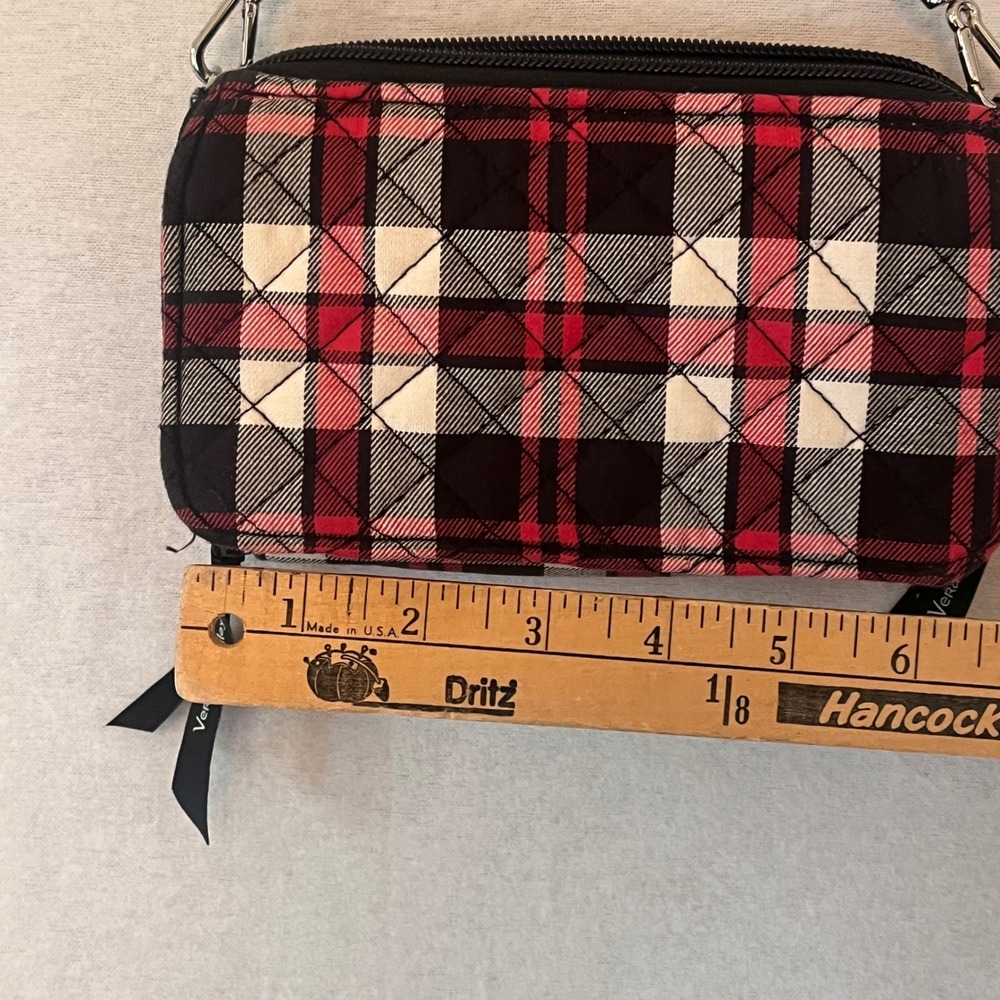 Vera Bradley Plaid RFID Crossbody Wallet Red Black Quilted Tartan Zip Clutch - Picture 9 of 9